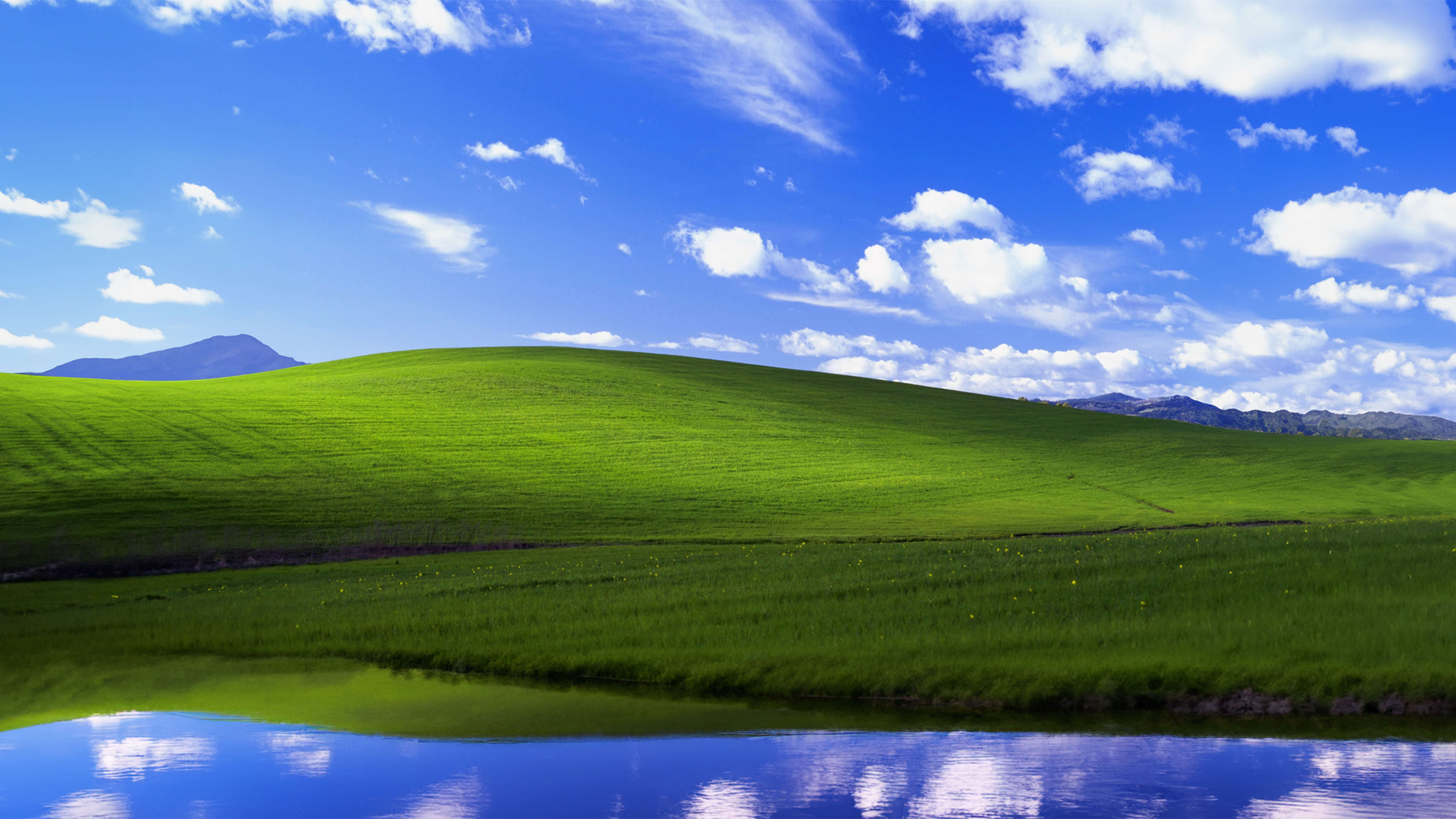经典XP 蓝天白云绿草地 湖水 风景高清壁纸