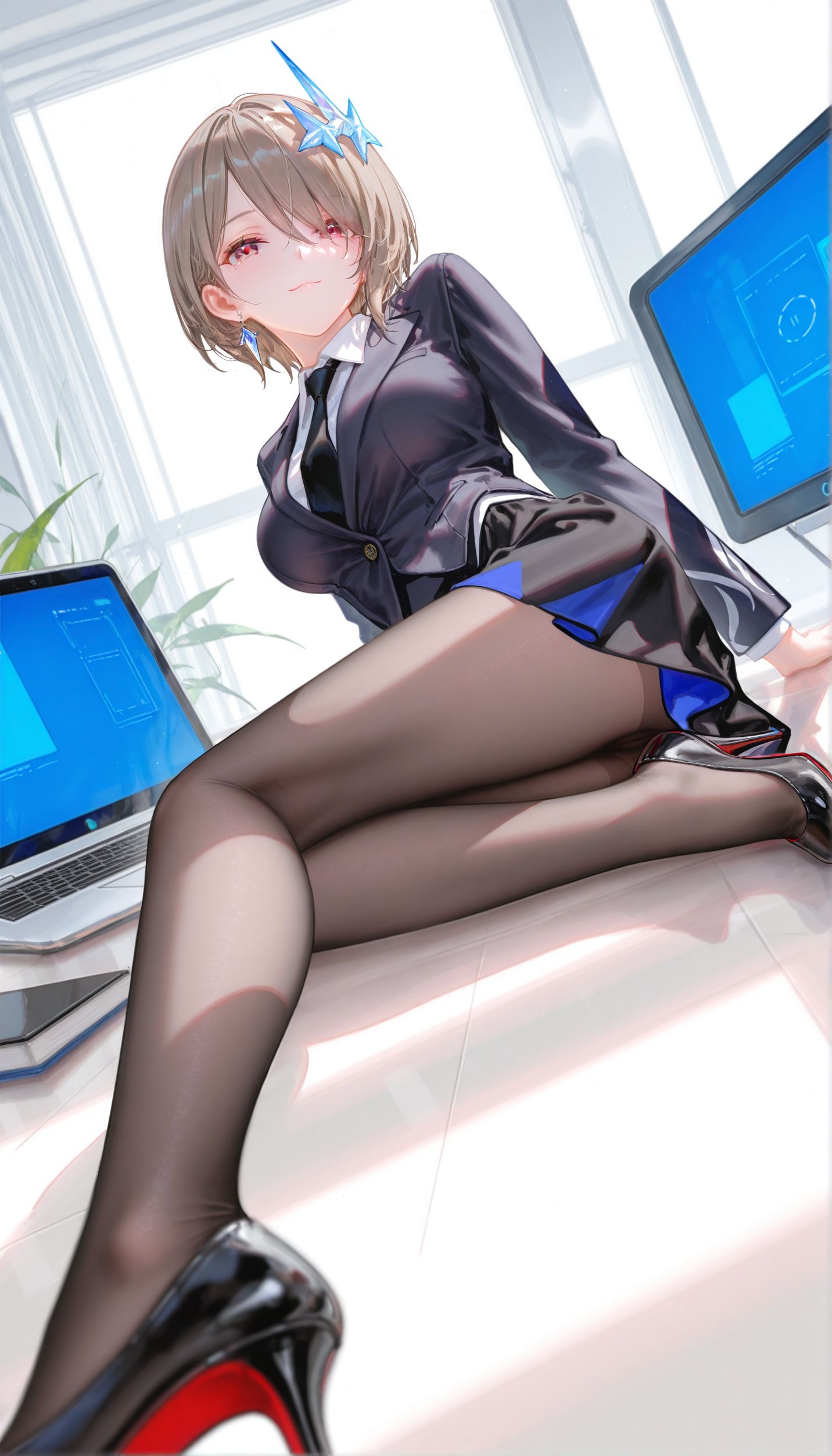 丽塔职业装。喜欢黑丝还是渔网呢 崩坏三